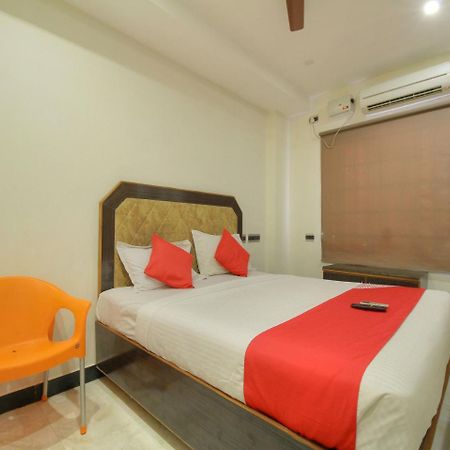 Oyo 15948 Hotel Srees Tiruchirappalli Exteriér fotografie